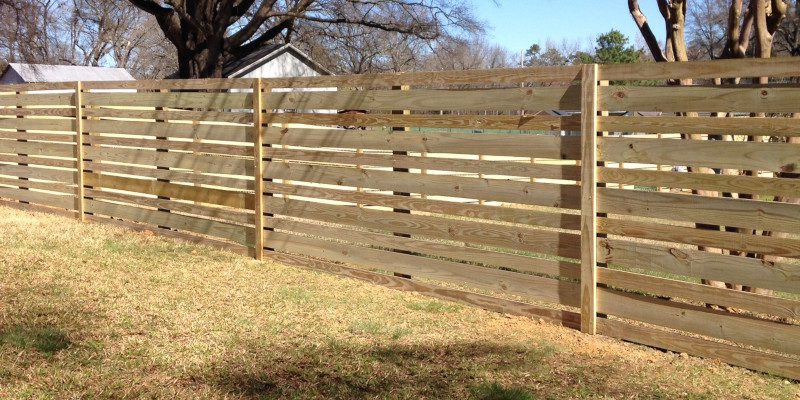Horizontal Fence in Lake Norman, North Carolina