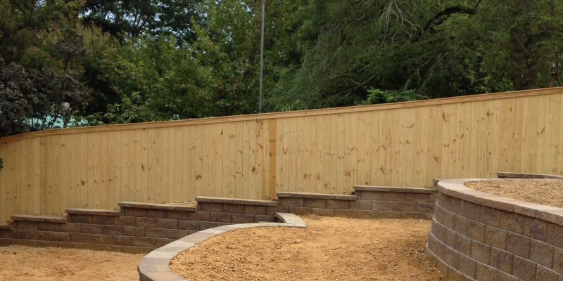 Key Signs You Should Invest in a Privacy Fence
